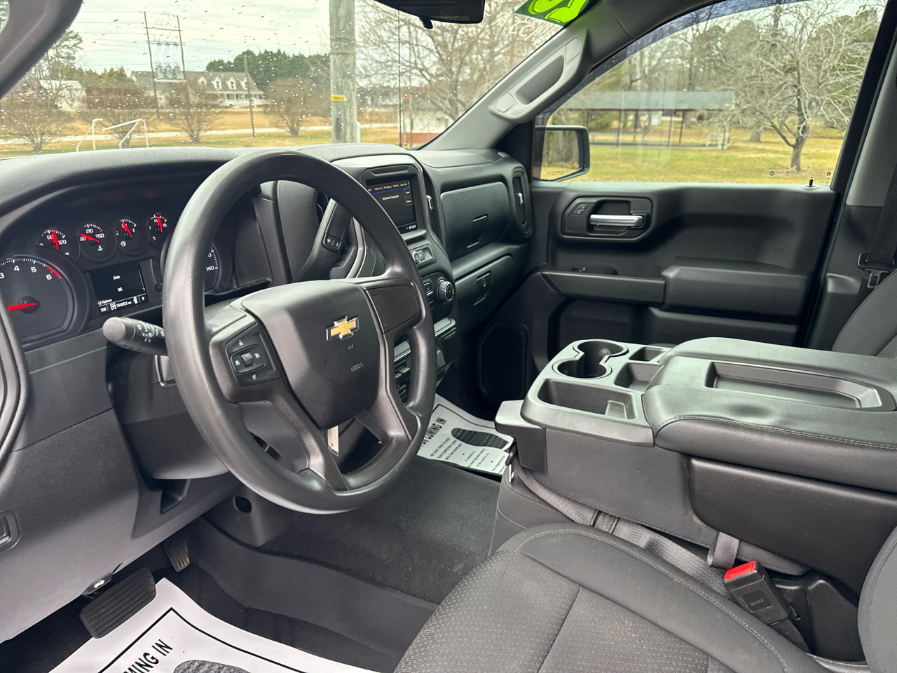 Chevrolet Silverado 1500 Custom Crew Cab Short Box 4WD 2020