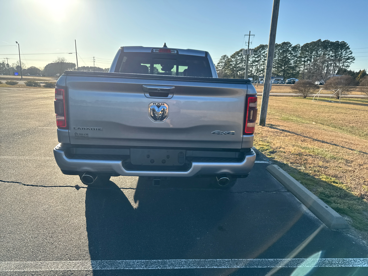 RAM 1500 Laramie Crew Cab SWB 4WD 2022