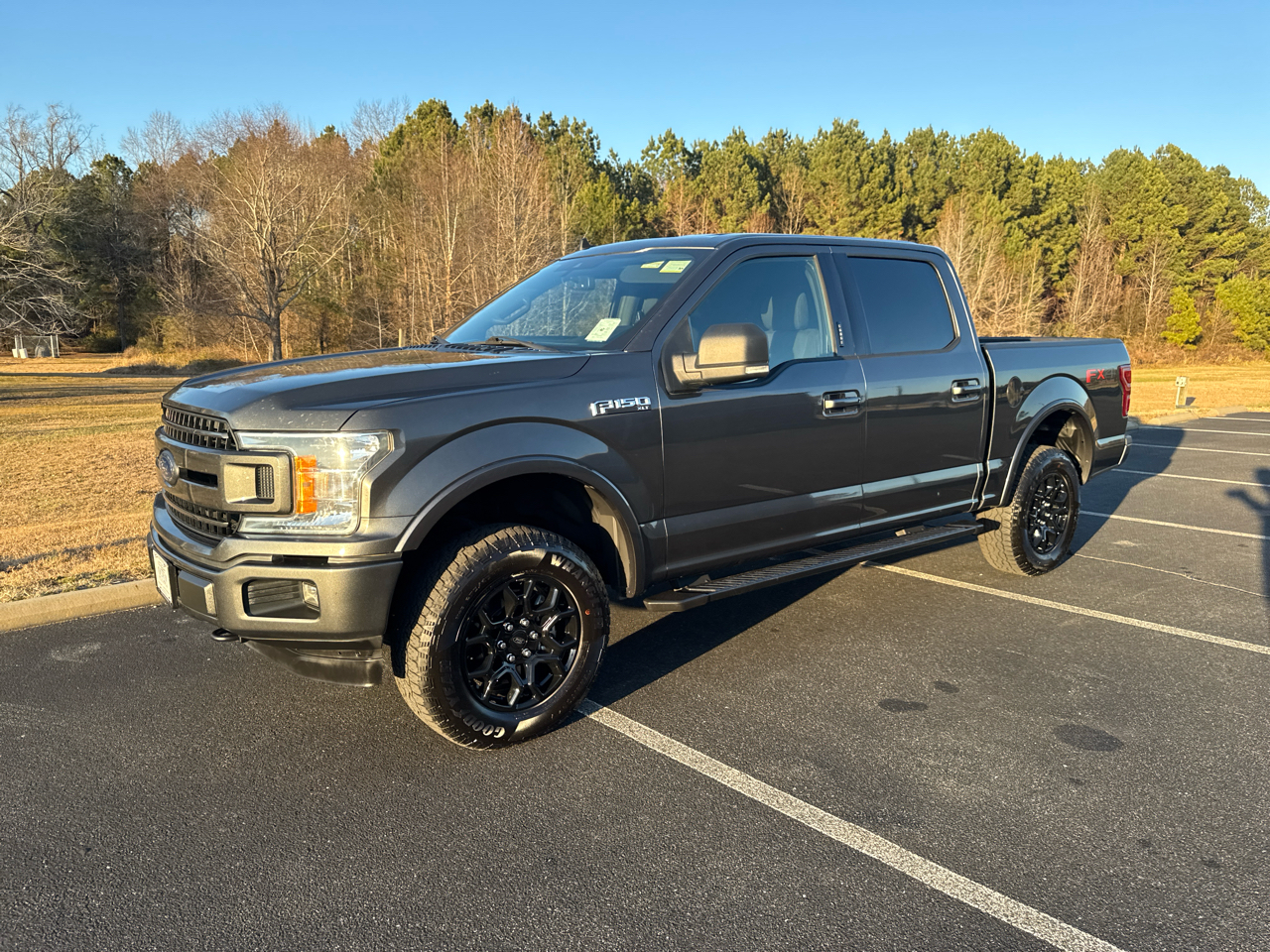 Ford F-150 XL SuperCrew 5.5-ft. Bed 4WD 2019