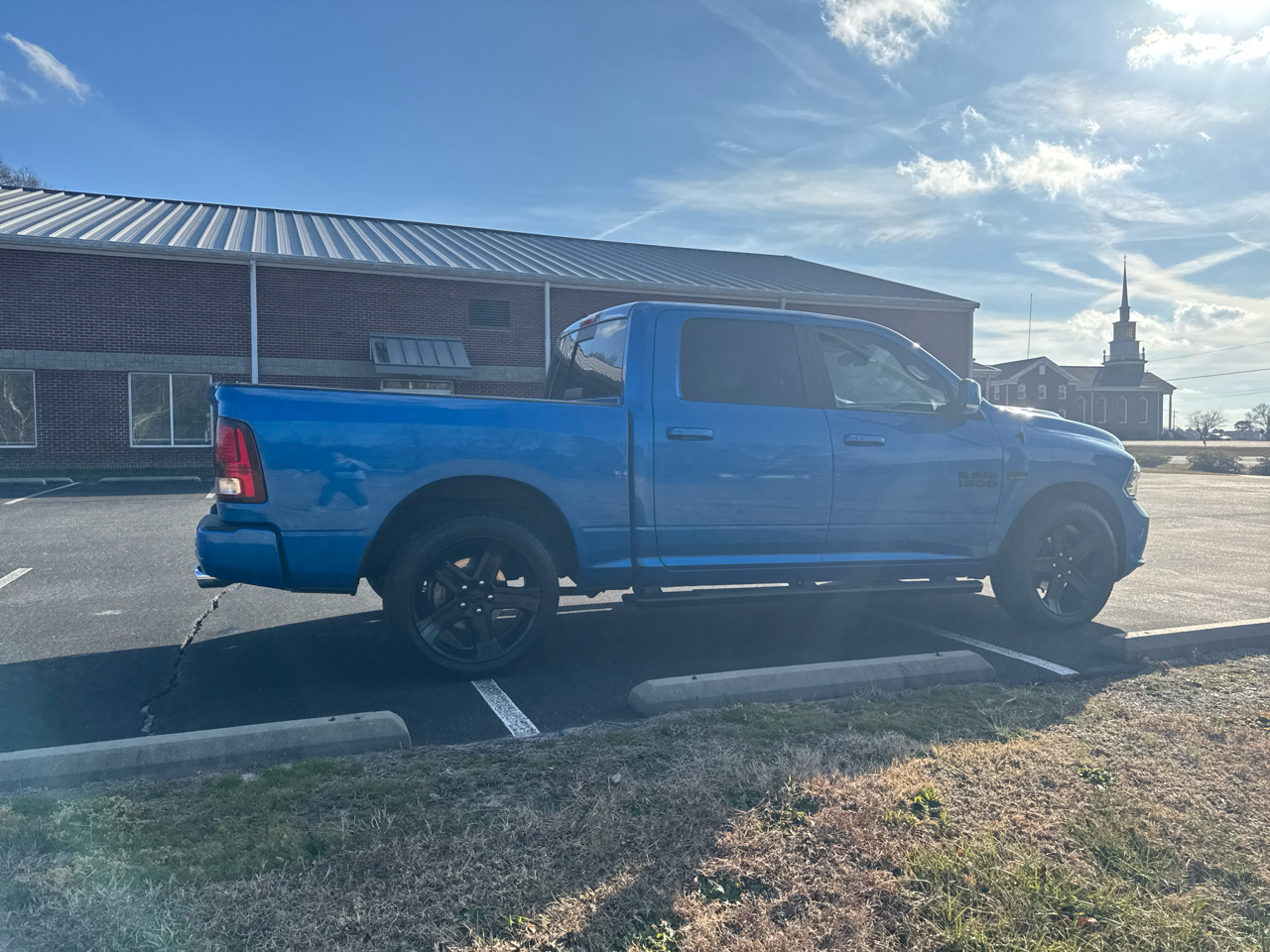 RAM 1500 Sport Crew Cab SWB 2WD 2018