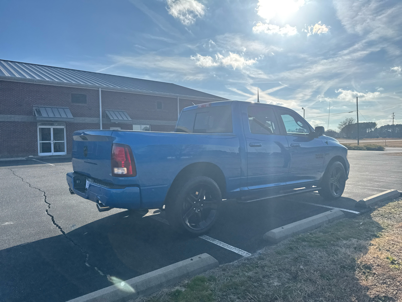 RAM 1500 Sport Crew Cab SWB 2WD 2018