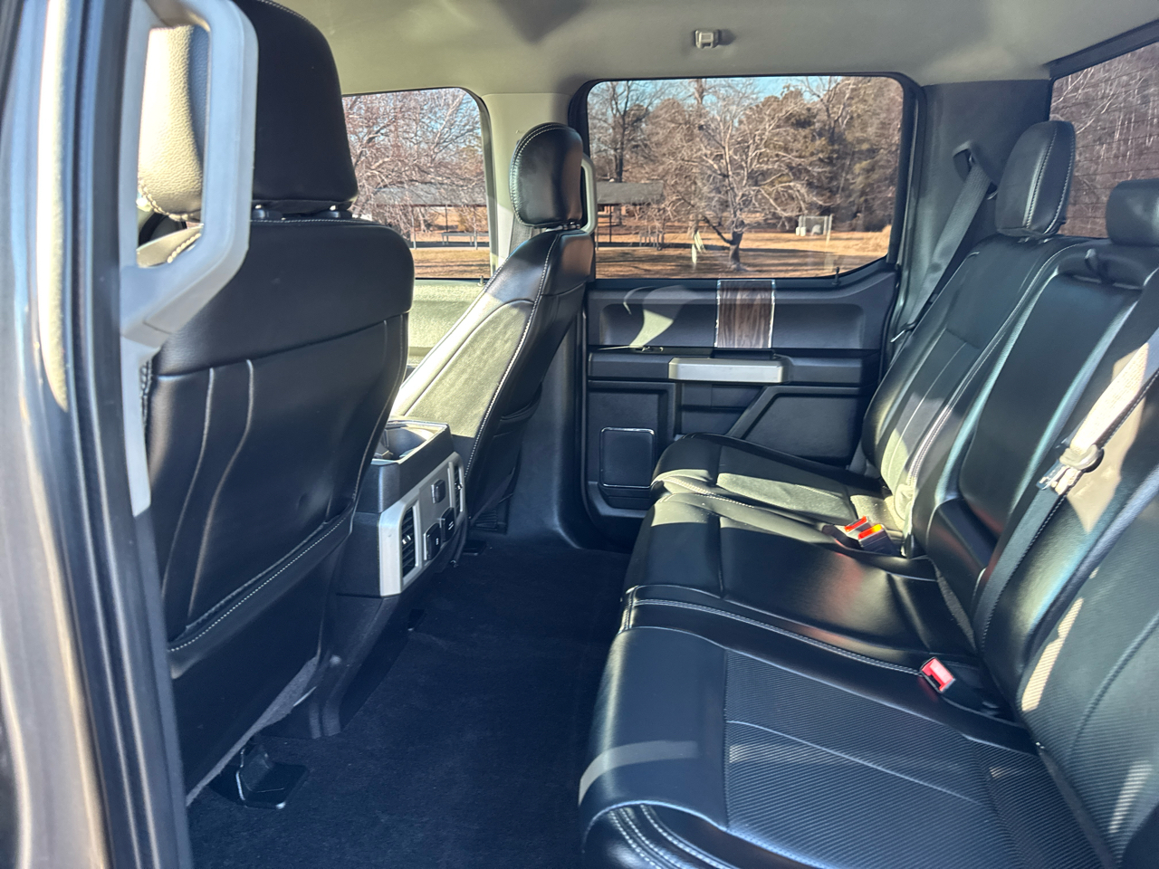 Ford F-150 4WD SuperCrew 139" Lariat 2019