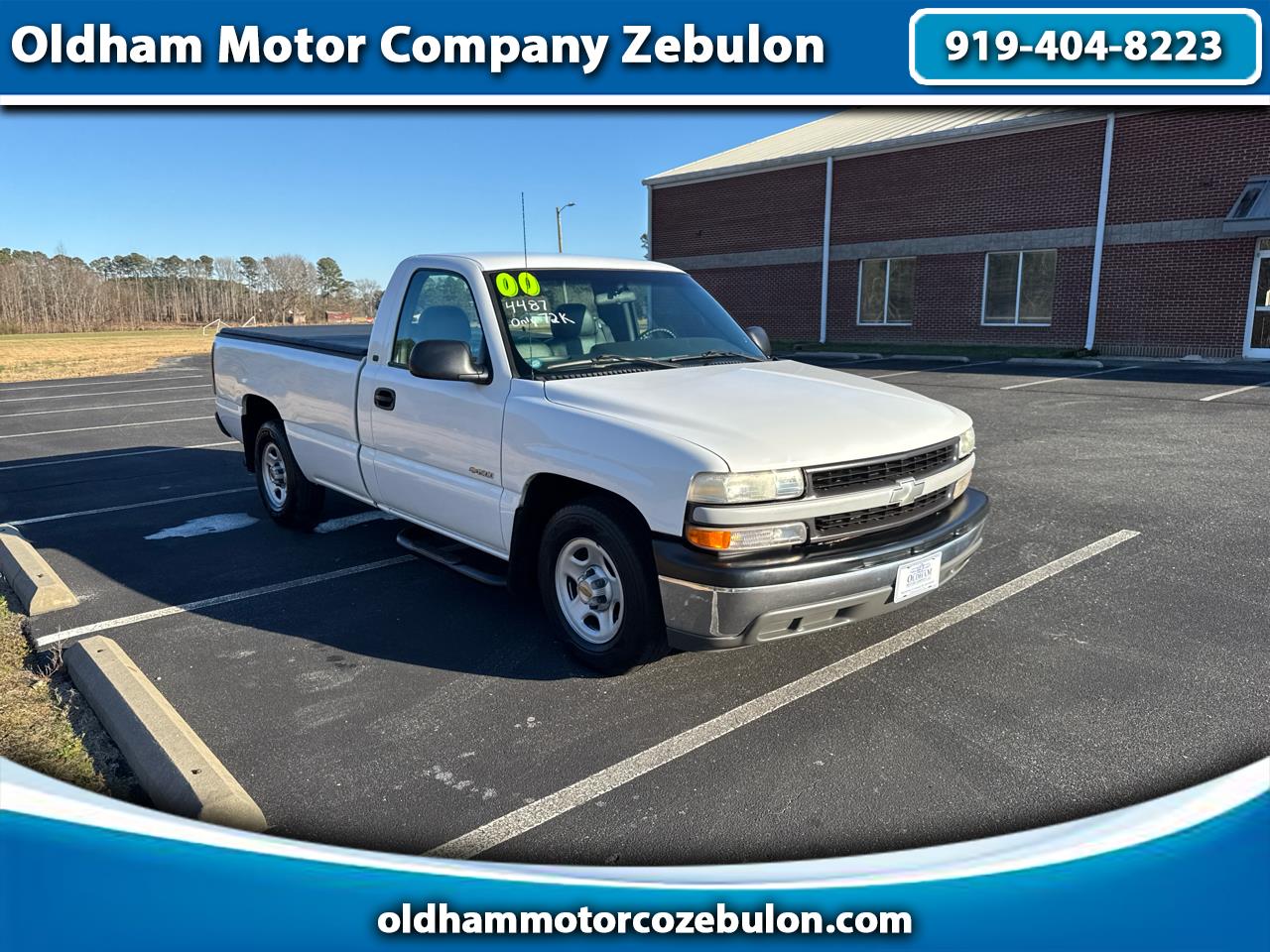 2000 Chevrolet Silverado 1500 Reg. Cab Short Bed 2WD