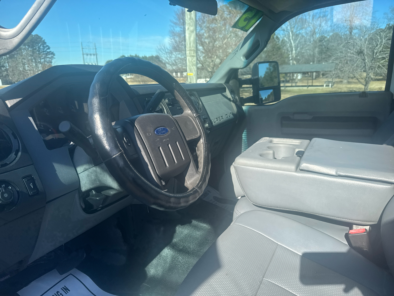 Ford F-550 Crew Cab DRW 2WD 2015