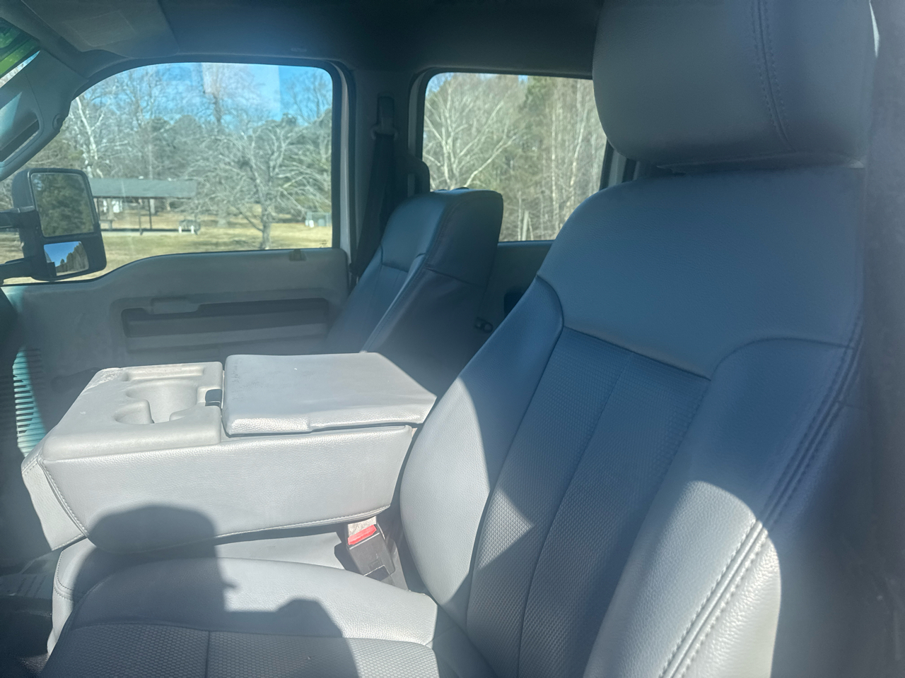 Ford F-550 Crew Cab DRW 2WD 2015