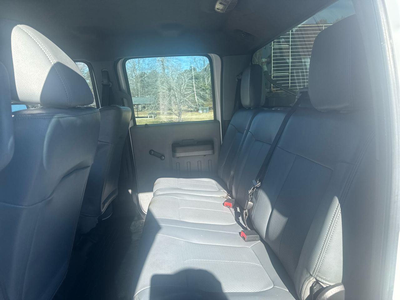 Ford F-550 Crew Cab DRW 2WD 2015