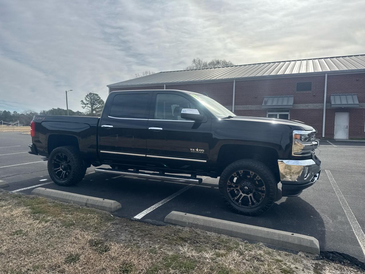 Chevrolet Silverado 1500 LTZ Crew Cab 4WD 2018