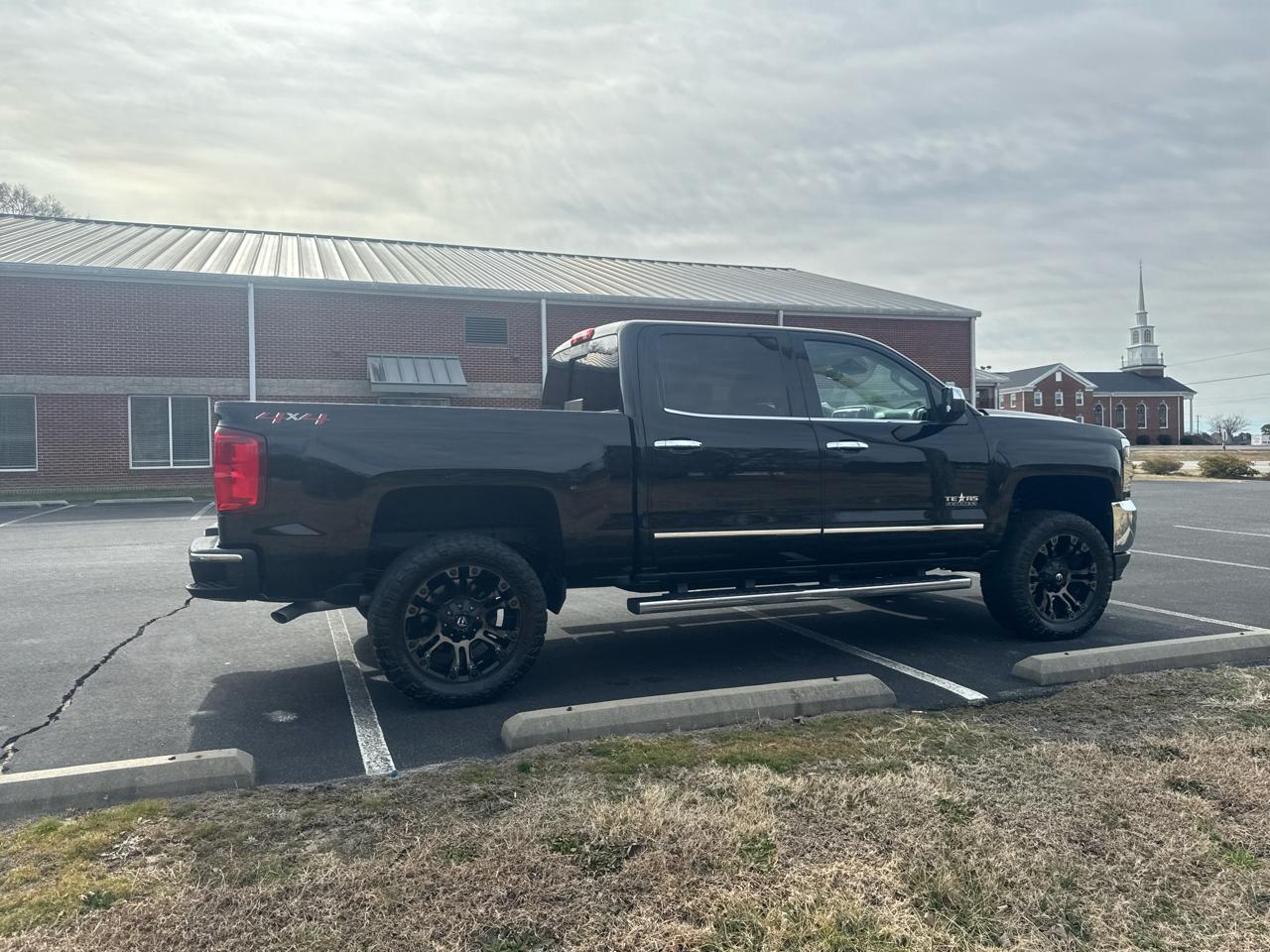 Chevrolet Silverado 1500 LTZ Crew Cab 4WD 2018