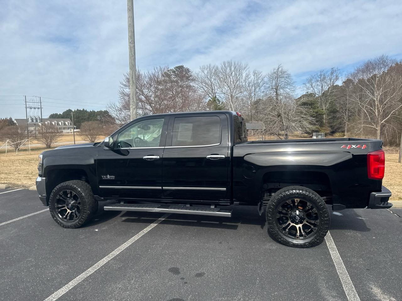 Chevrolet Silverado 1500 LTZ Crew Cab 4WD 2018