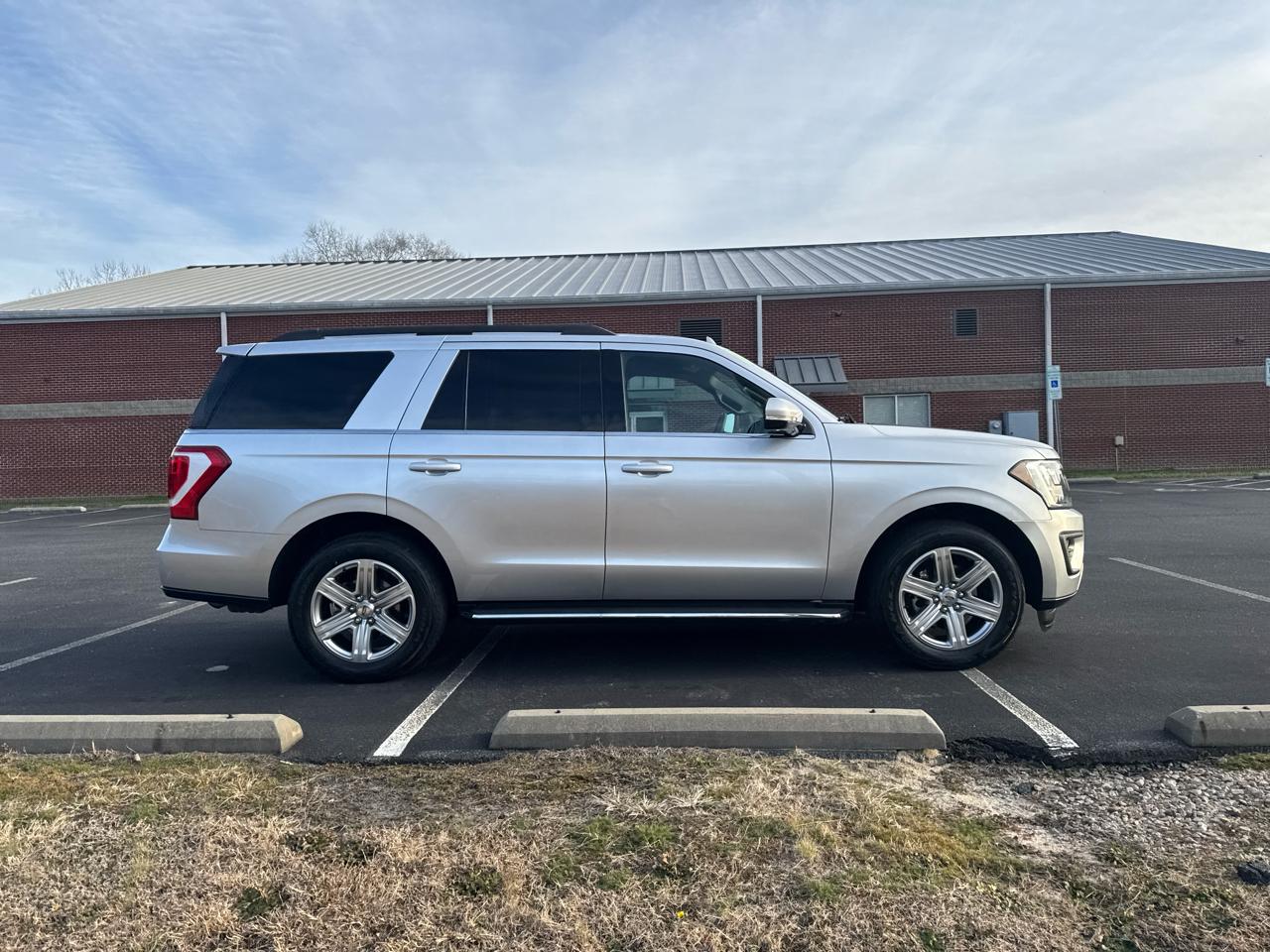 Ford Expedition XLT 2WD 2019