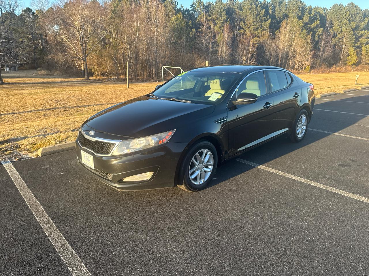 Kia Optima LX MT 2013