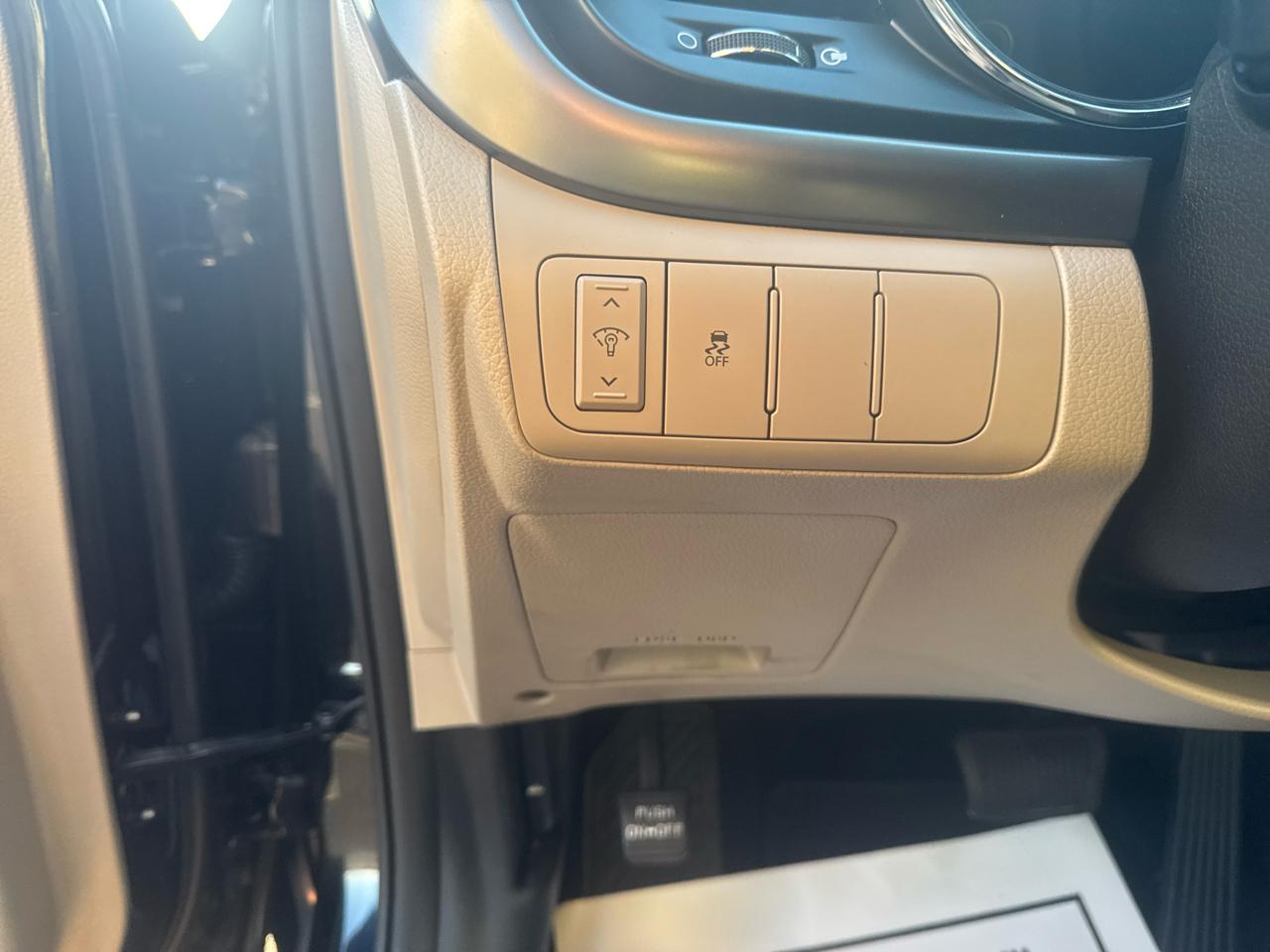 Kia Optima LX MT 2013