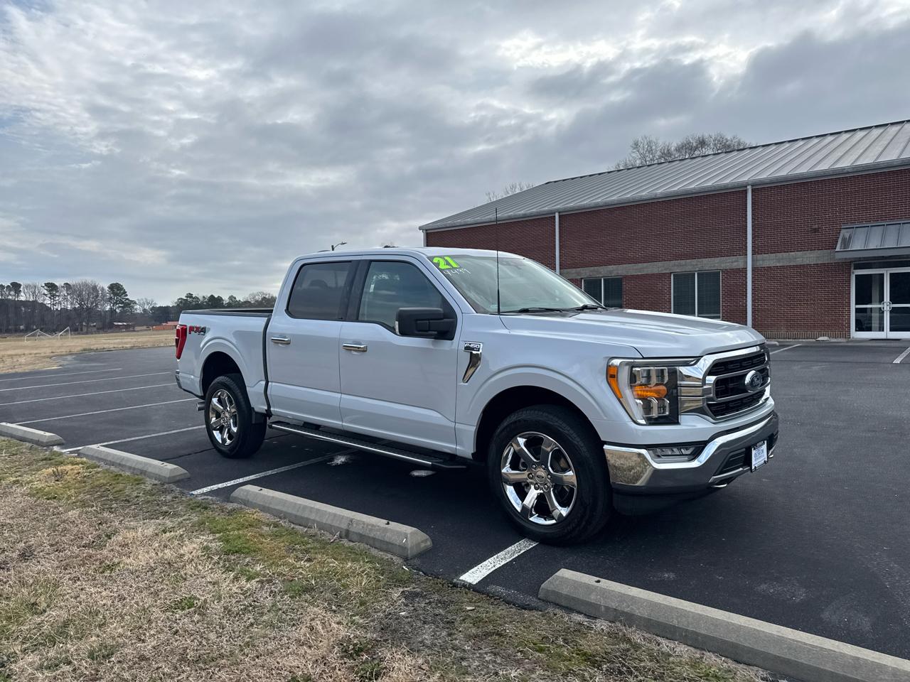Ford F-150 XLT SuperCrew 5.5-ft. Bed 4WD 2021