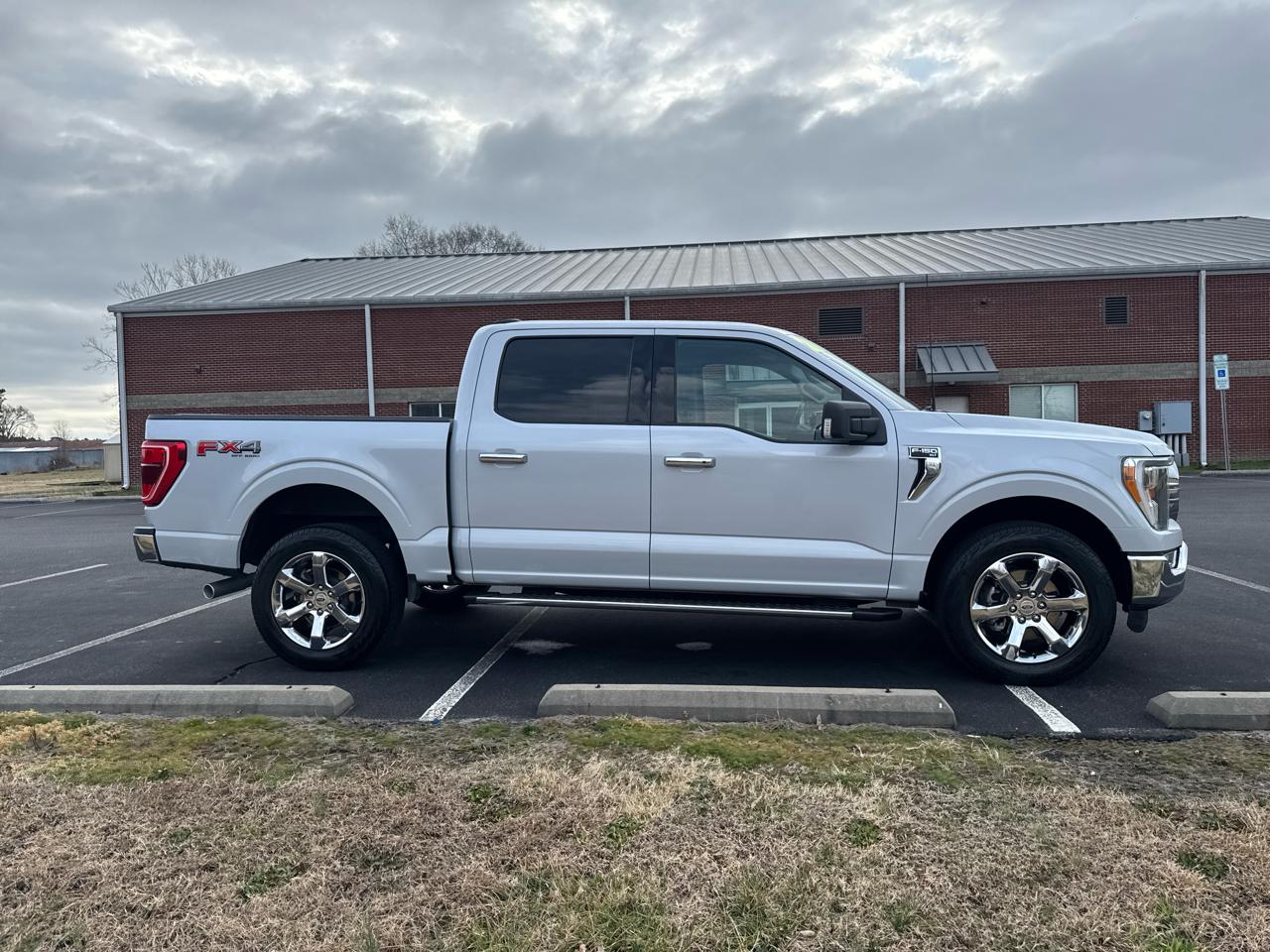 Ford F-150 XLT SuperCrew 5.5-ft. Bed 4WD 2021
