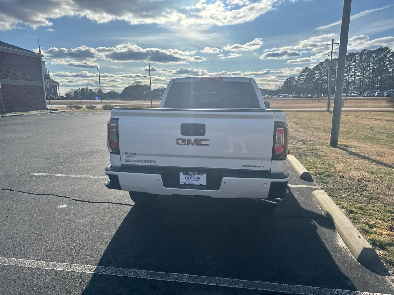 GMC Sierra 1500 Denali Crew Cab Long Box 4WD 2018