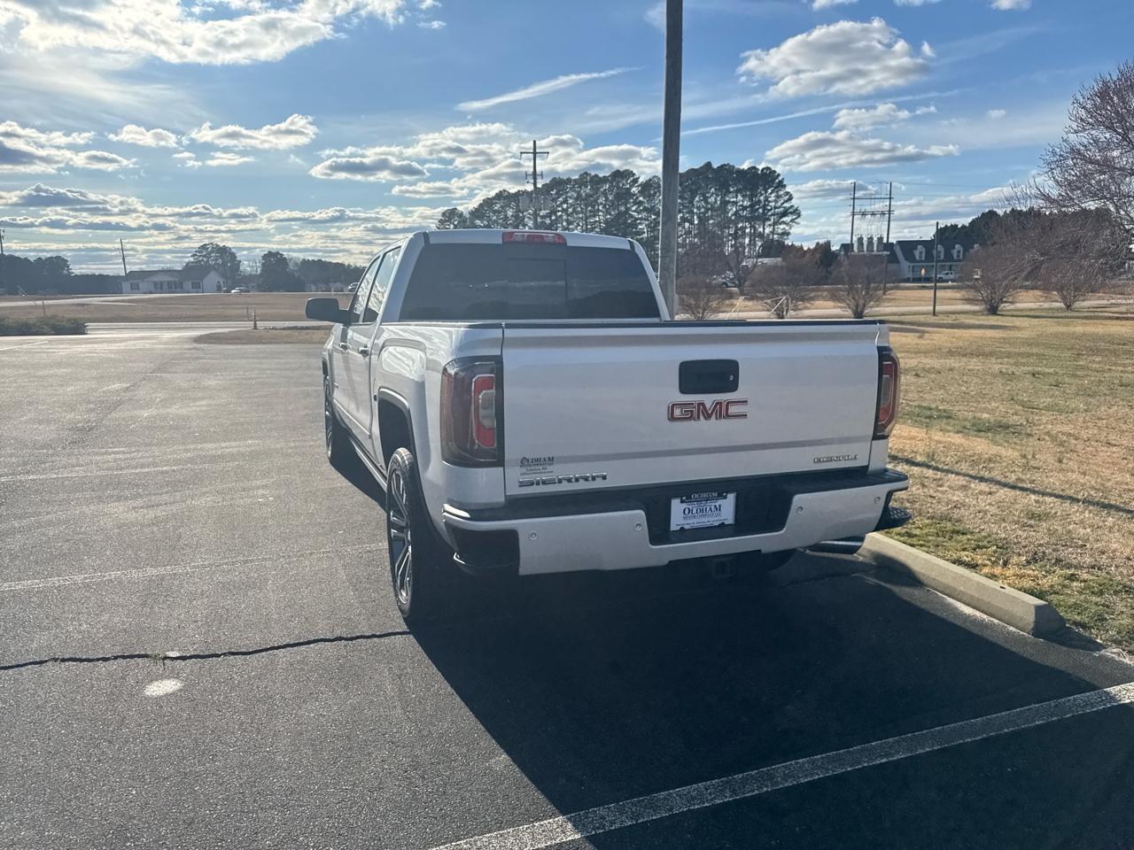 GMC Sierra 1500 Denali Crew Cab Long Box 4WD 2018