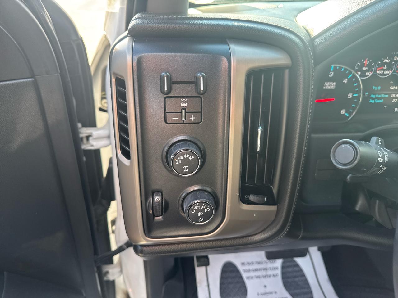 GMC Sierra 1500 Denali Crew Cab Long Box 4WD 2018