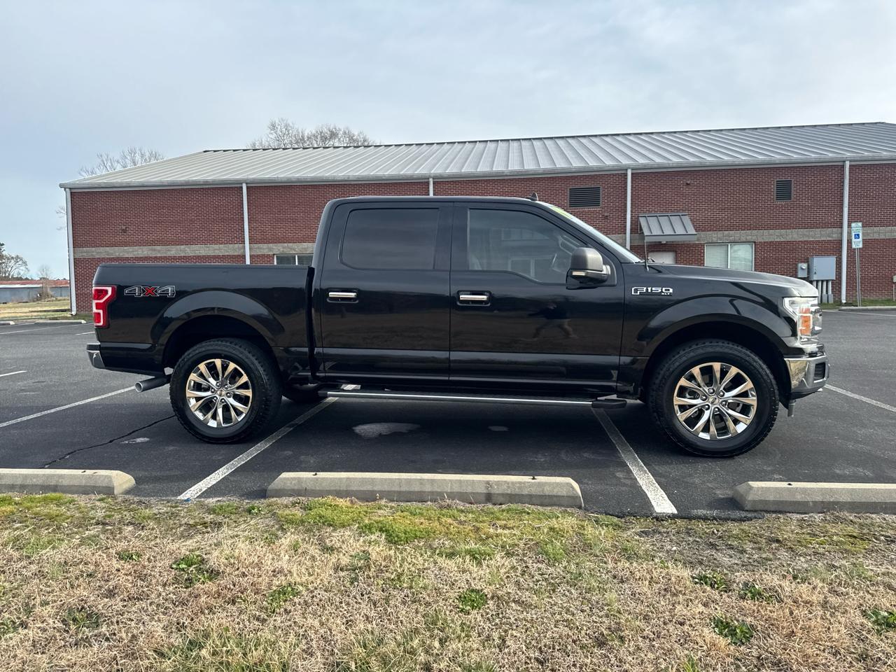 Ford F-150 XL SuperCrew 5.5-ft. Bed 4WD 2019