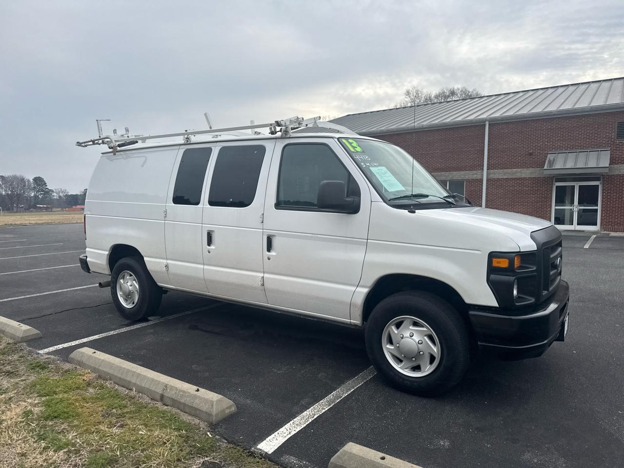 Ford Econoline E-250 2013