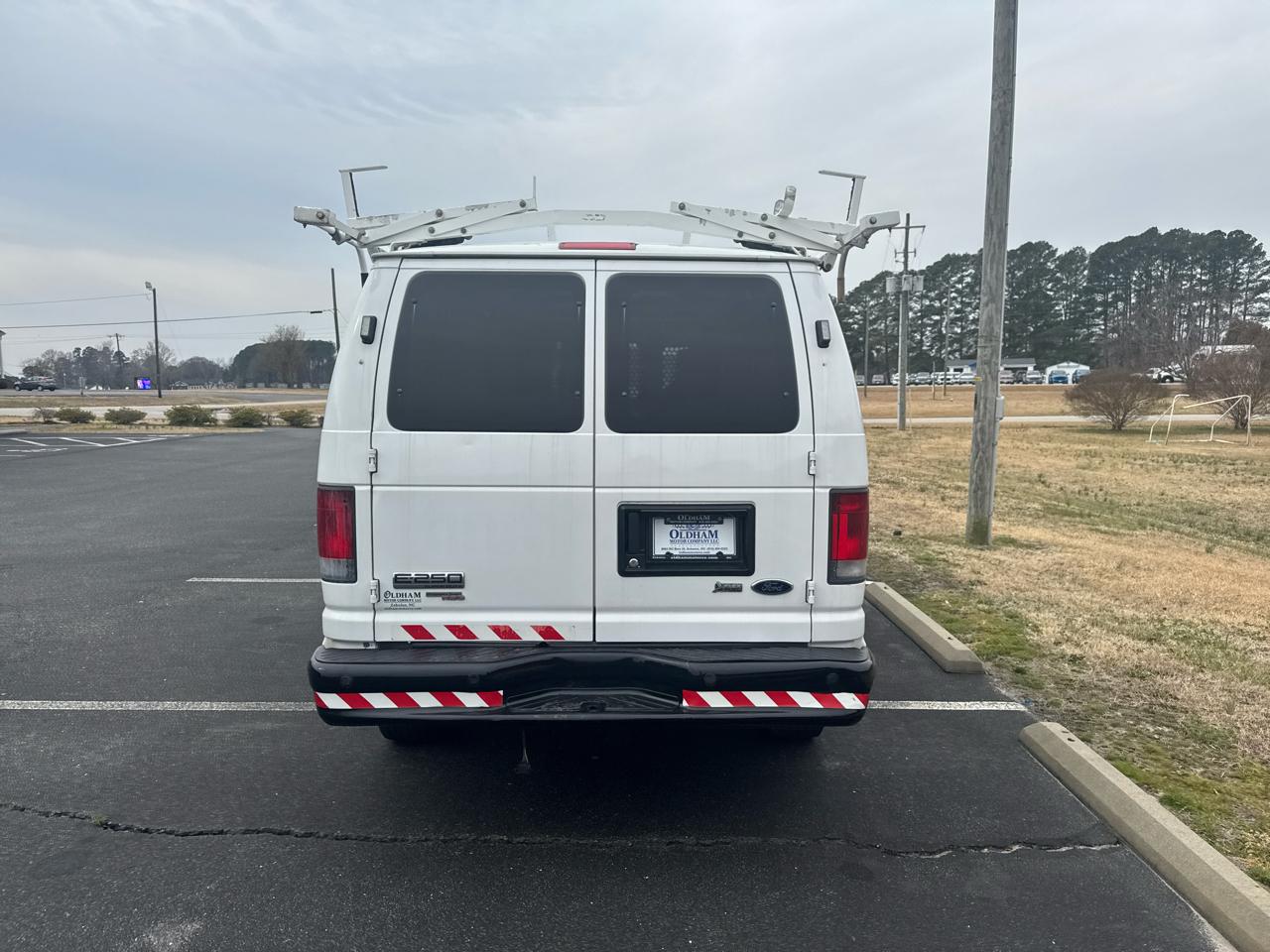 Ford Econoline E-250 2013