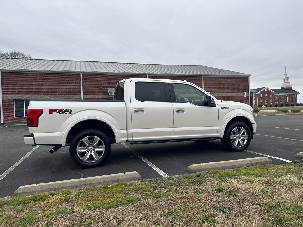Ford F-150 Platinum SuperCrew 5.5-ft. Bed 4WD 2018