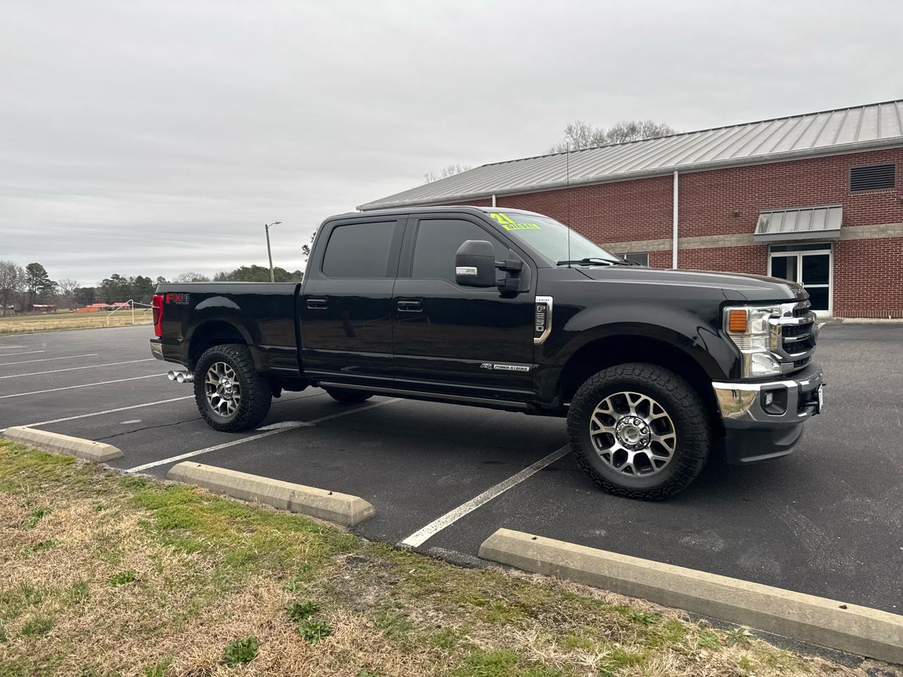 Ford F-250 SD Lariat Crew Cab 4WD 2021