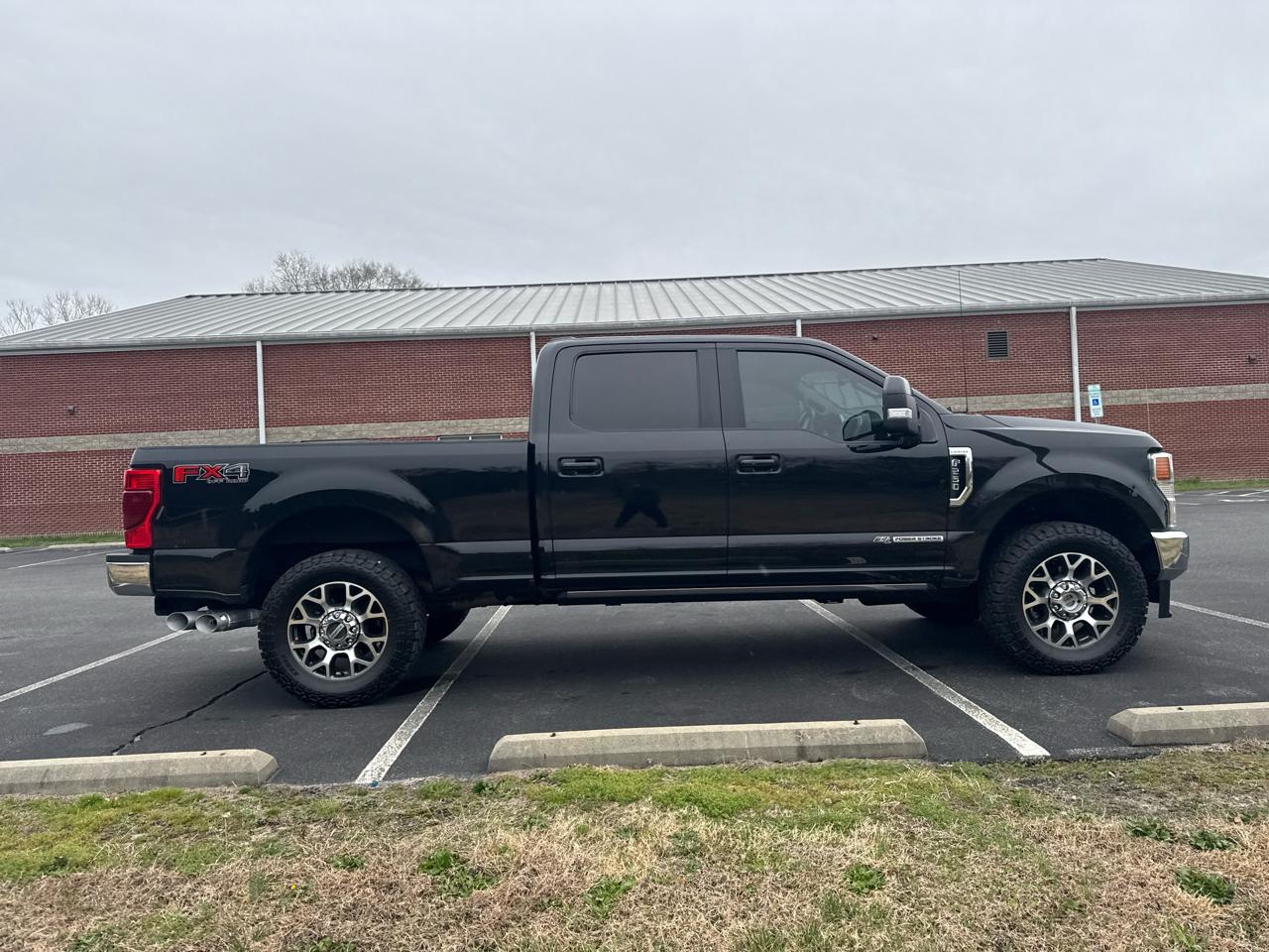 Ford F-250 SD Lariat Crew Cab 4WD 2021