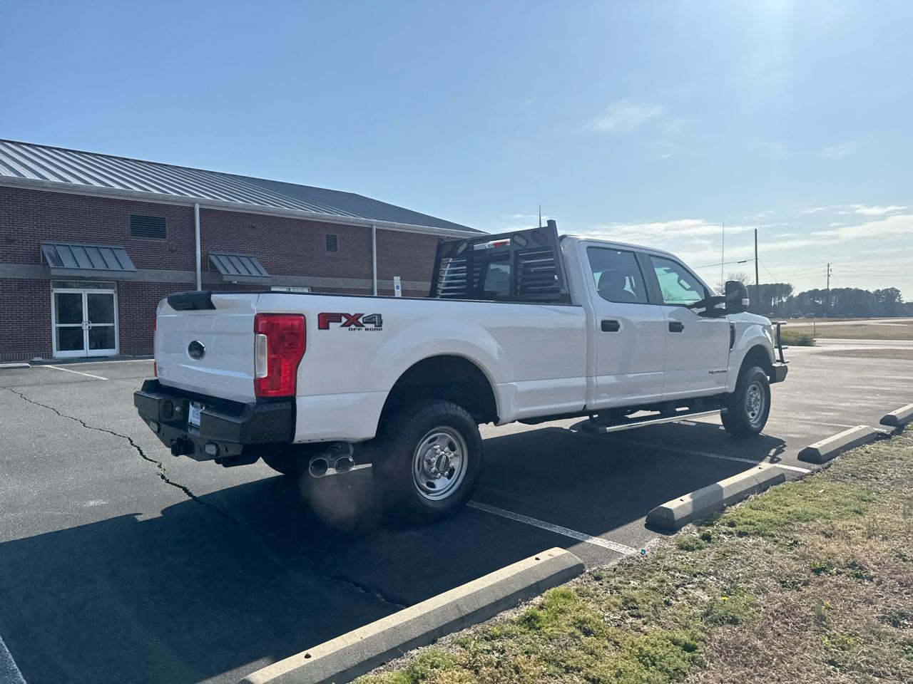 Ford F-250 SD XL Crew Cab Long Bed 4WD 2017