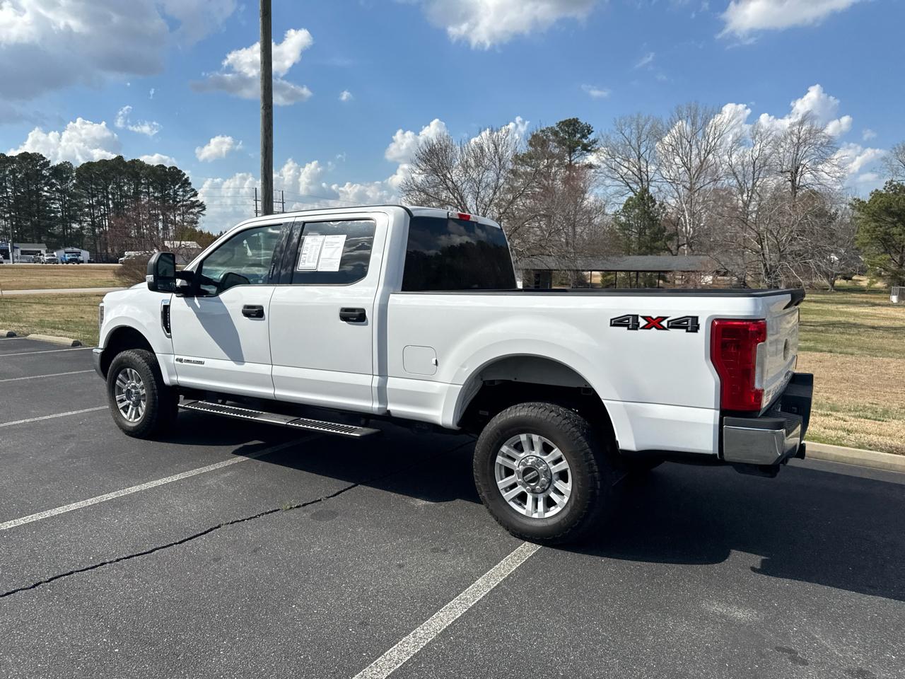 Ford F-250 SD XLT Crew Cab 4WD 2019