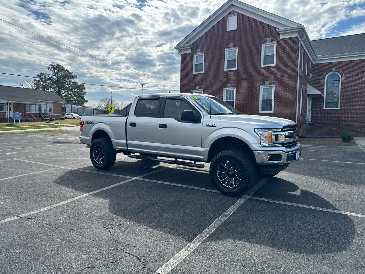 Ford F-150 XLT SuperCab 5.5-ft. Bed 4WD 2019