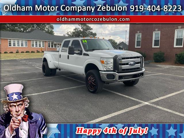 White 2014 Ford F-350 Super Duty Pickup Truck Four-Wheel Drive Automatic