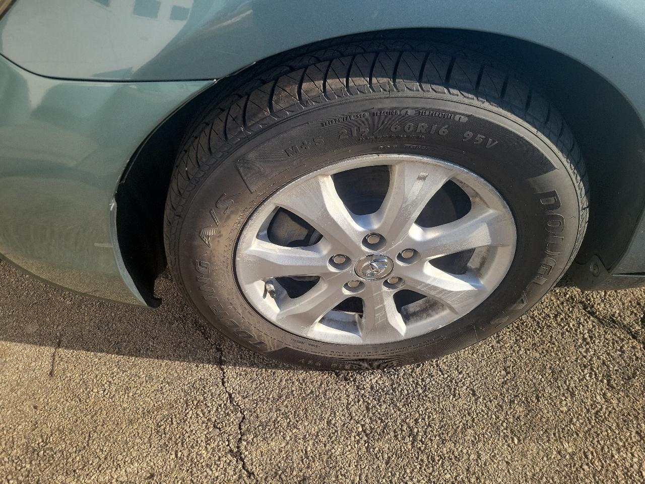 Toyota Camry SE 5-Spd AT 2009