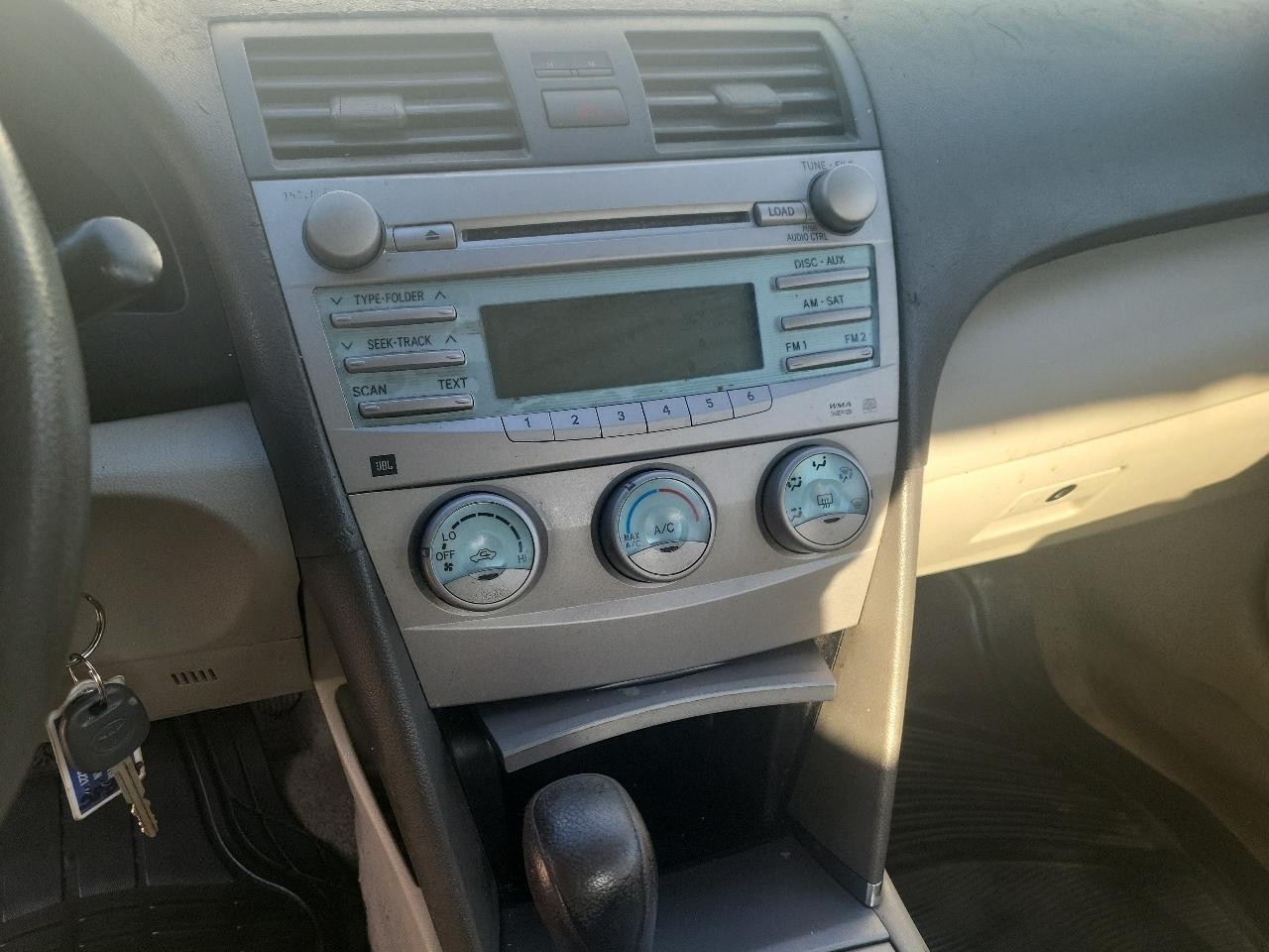 Toyota Camry SE 5-Spd AT 2009