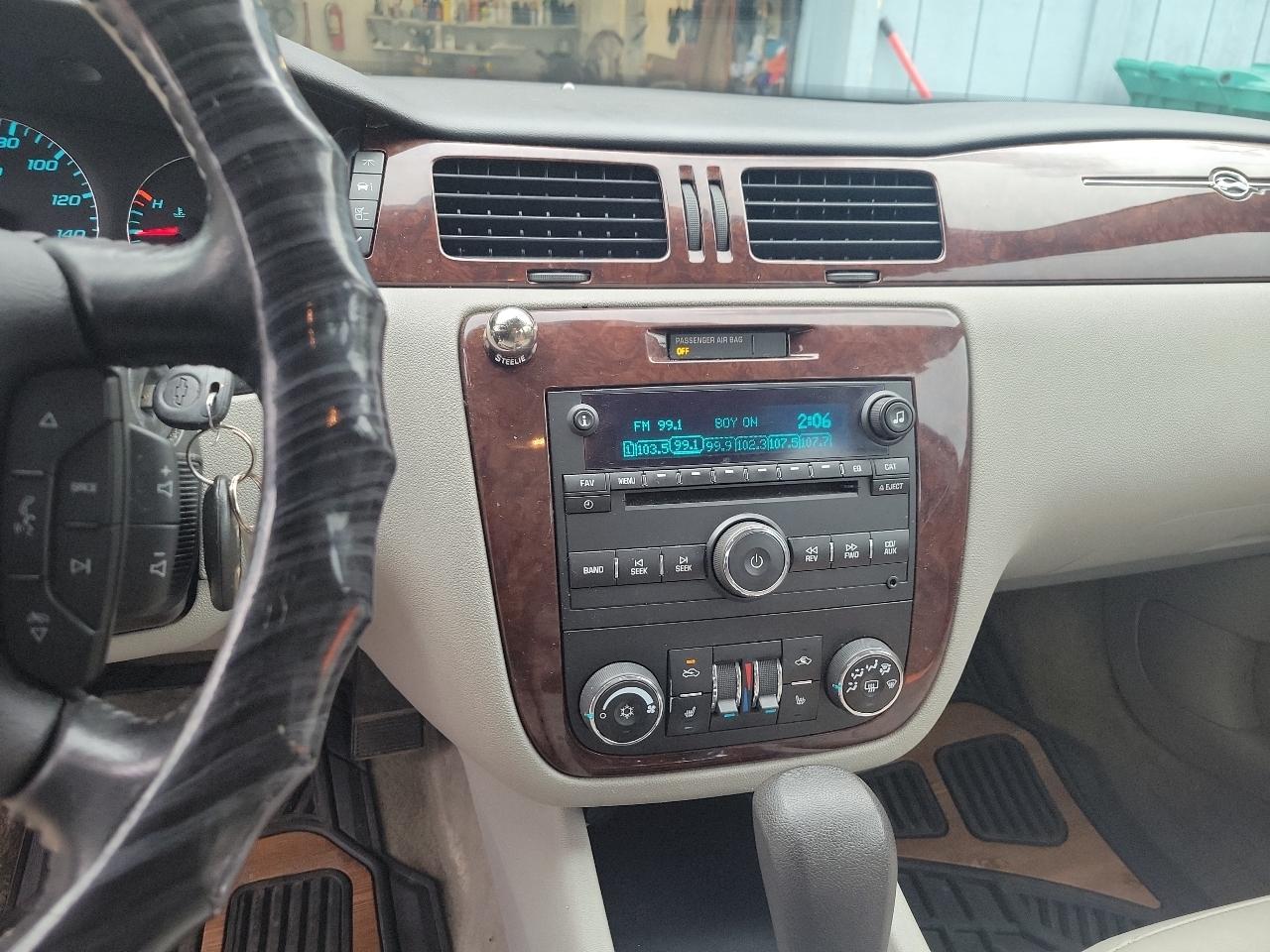 Chevrolet Impala LT 2011