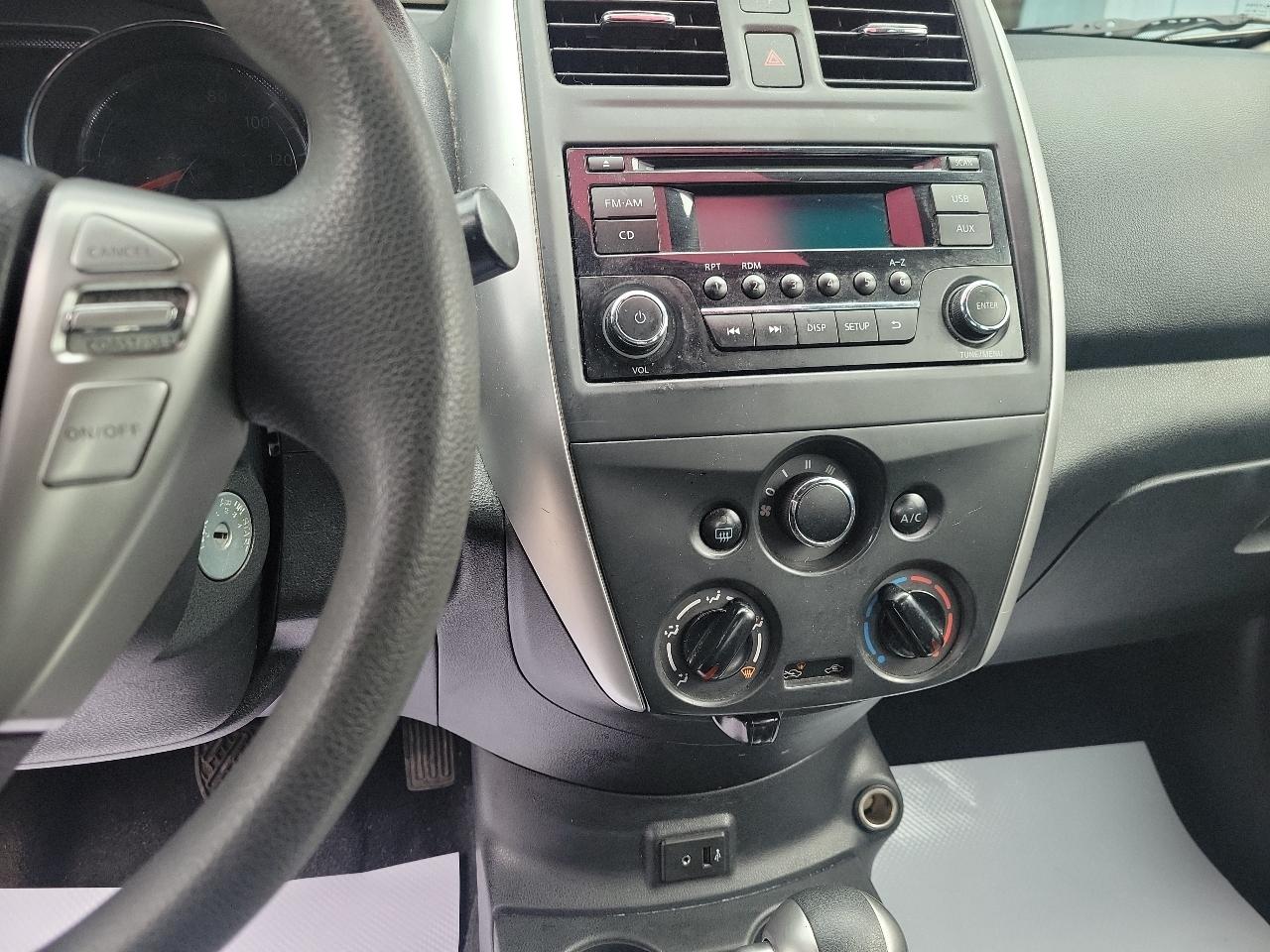 Nissan Versa 1.6 S 5M 2017