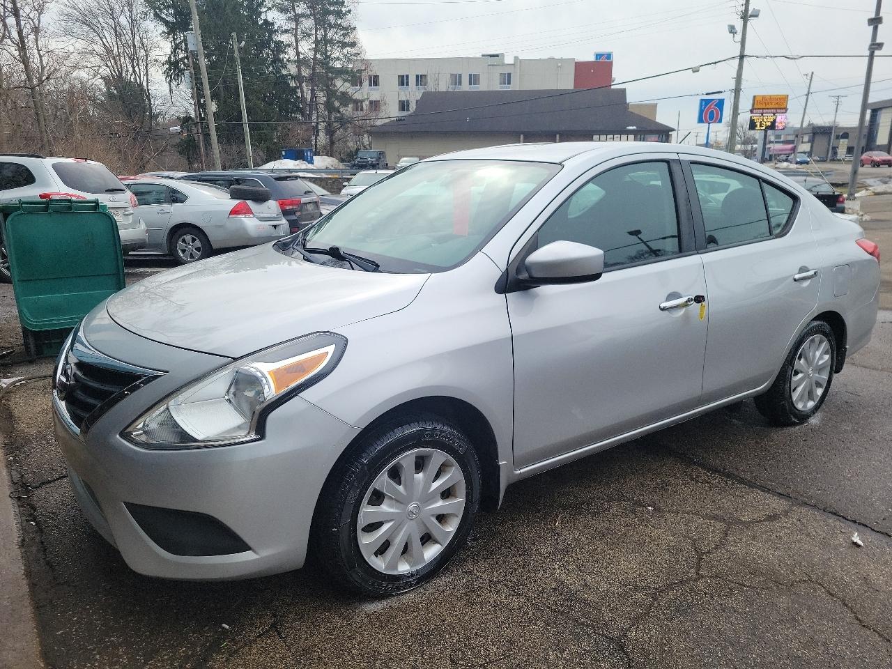 2017 Nissan Versa Sedan SV