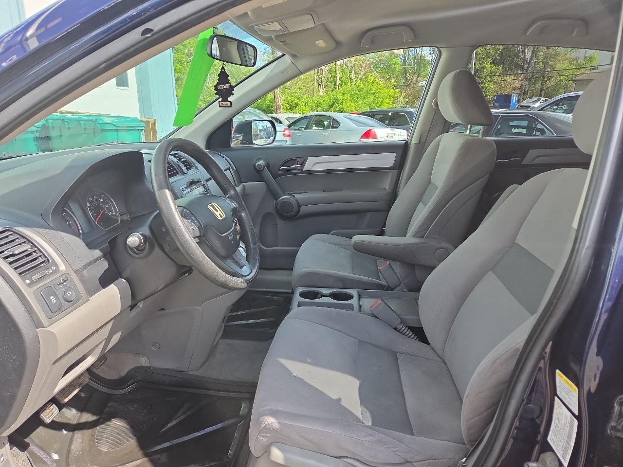 Honda CR-V SE 4WD 5-Speed AT 2011