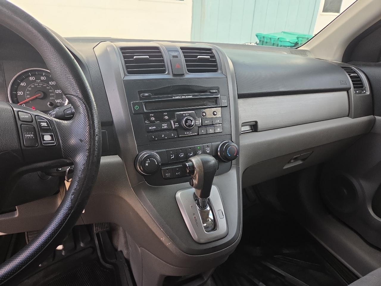 Honda CR-V SE 4WD 5-Speed AT 2011