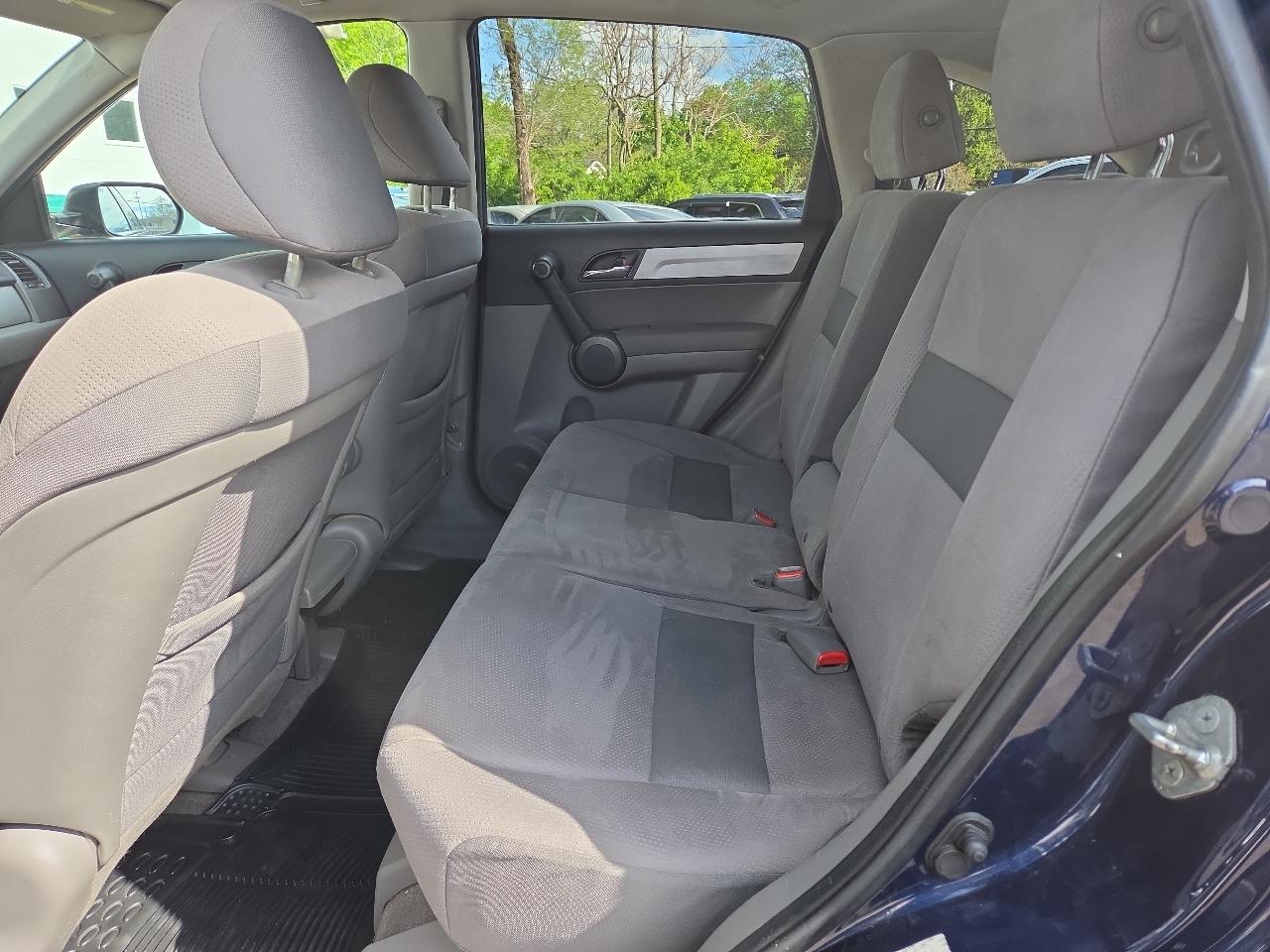 Honda CR-V SE 4WD 5-Speed AT 2011