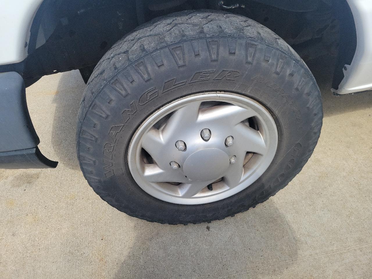 Ford Econoline E-150 2014