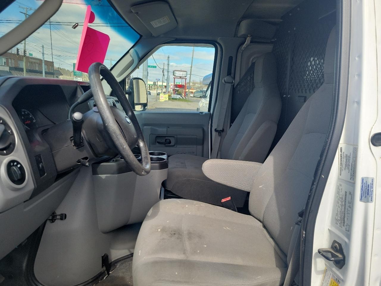 Ford Econoline E-150 2014