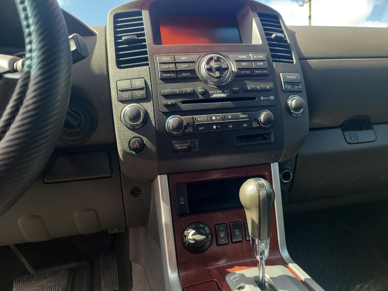 Nissan Pathfinder LE 4WD 2008