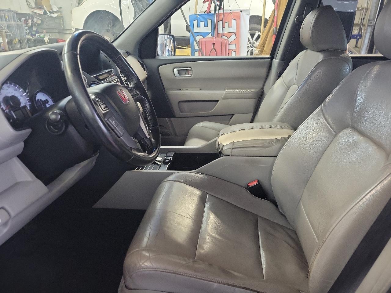 Honda Pilot EX-L 4WD 5-Spd AT 2012