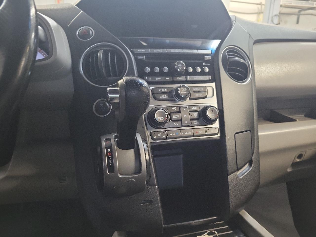 Honda Pilot EX-L 4WD 5-Spd AT 2012