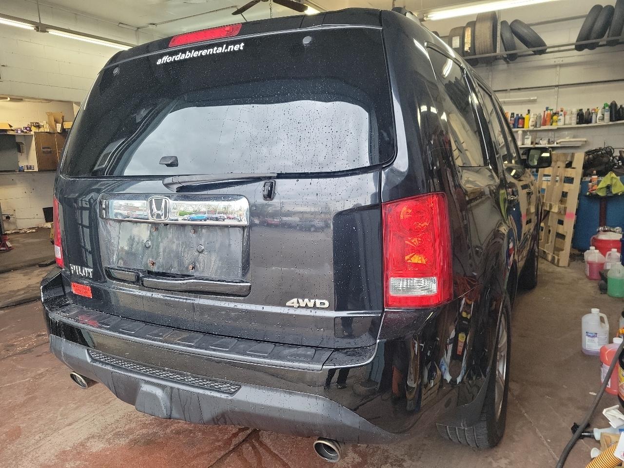 Honda Pilot EX-L 4WD 5-Spd AT 2012