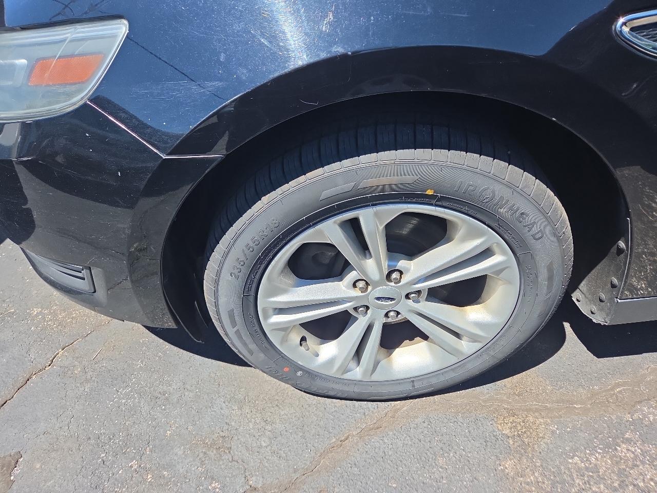 Ford Taurus SEL FWD 2016