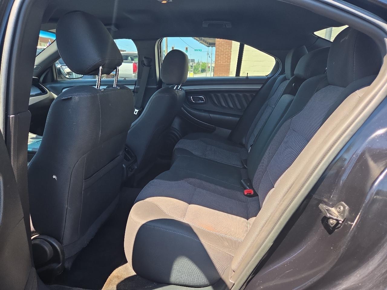 Ford Taurus SEL FWD 2016