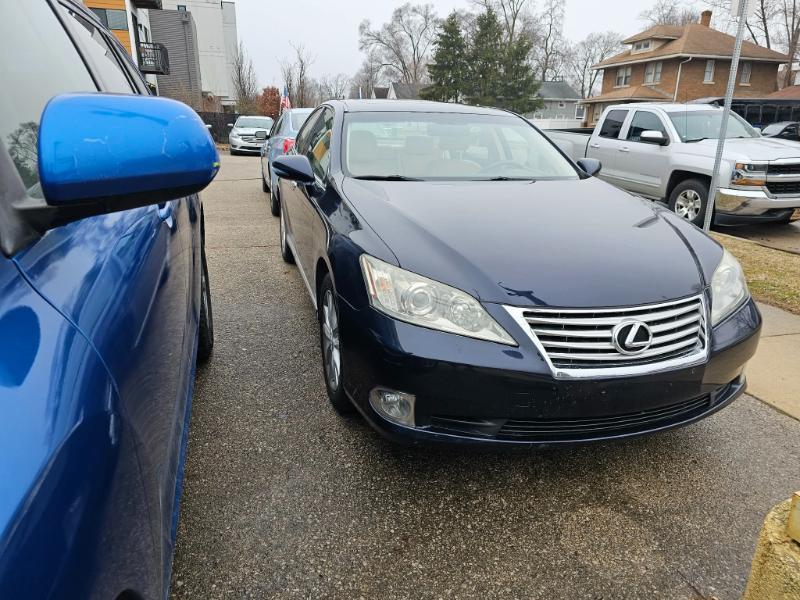 Lexus ES 350  2010