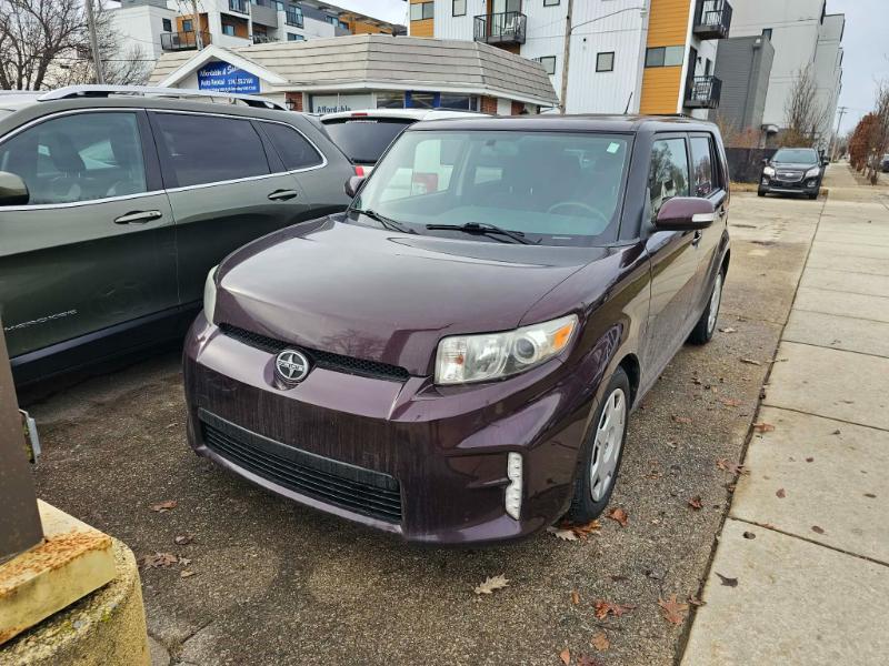 Scion xB  2014