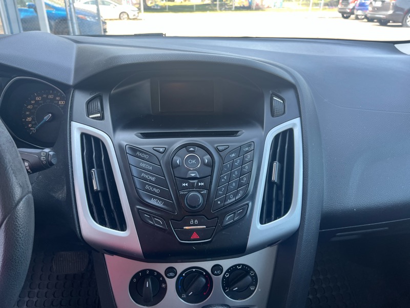 Ford Focus  2014 Ford Focus  2014
